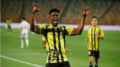 المقاولون العرب: جون أوكلي هارب ومديون للنادي