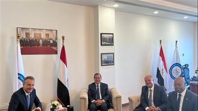 الملا يبحث مع رئيس