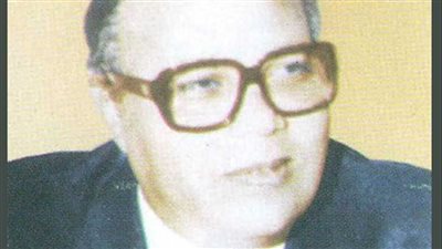 في ذكرى رحيله، محمد كامل ليلة خبير القانون الدستوري ورجل المناصب الرفيعة.. بدأ حياته فى النيابة.. وترأس مجلس الشعب فى عهد مبارك