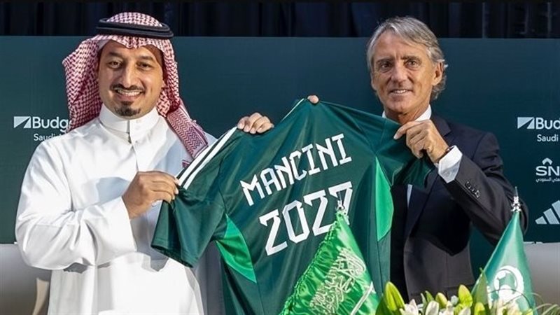 روبرتو مانشيني مدرب