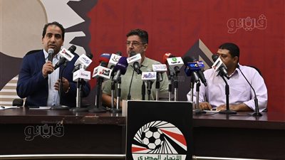 فيتوريا يخرج عن صمته وينتقد تأخر الدوري ويعترف بالعرض السعودي، وهذا موقف لاعبي الأهلي من مباراة تونس