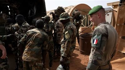 دارت عجلة الحرب في النيجر، تفاصيل عملية عسكرية فرنسية استهدفت القصر الرئاسي