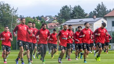 مران الأهلي المسائي بالنمسا (فيديو)