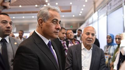 وزارة العمل تعلن عن 10 آلاف وظيفة شاغرة، وهذا رابط التقديم (صور)