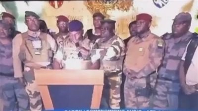 أخبار مصر: انقلاب عسكري بالجابون، مصري يعوض غياب صلاح بجائزة الافضل، موت مفاجئ يدمي ملك الأردن، انفراج أزمة سوزا مع الأهلي