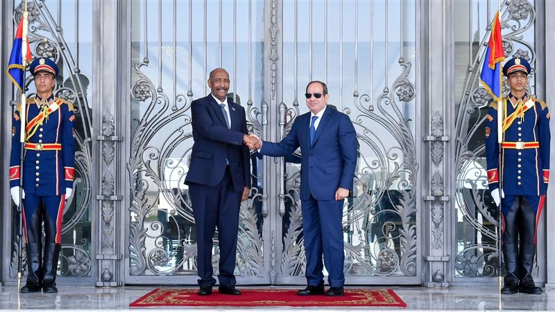 الرئيس السيسي والبرهان،