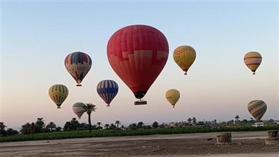 بعد توقفها لمدة يوم، عودة رحلات البالون الطائر بمحافظة الأقصر