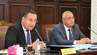 رئيس جامعة الإسكندرية يوجه بالانتهاء من استعدادات العام الدراسى الجديد