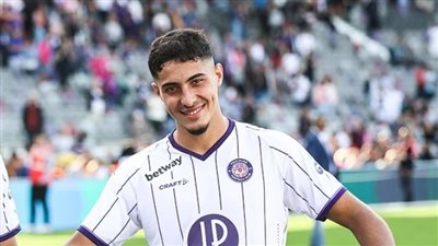 آينتراخت فرانكفورت يتعاقد مع موهوب الجزائر 