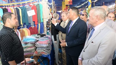 محافظ الدقهلية يفتتح معرض مستلزمات المدارس 