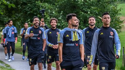 فحص طبي لثنائي الأهلي