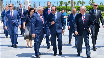 الرئيس يستقبل قيادات الكونجرس الأمريكي.. بحث تعزيز استثمارات الشركات الأمريكية في مصر.. جهود مكافحة الإرهاب والفكر المتطرف وتعزيز حقوق الإنسان والمواطنة
