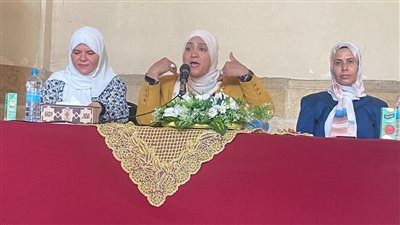 الأزهر: انشغال الزوجين بمواقع التواصل الاجتماعي يؤدى إلى الجفاء العاطفي