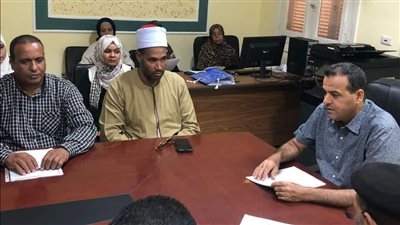 رئيس مدينة الأقصر يناقش خطة الإنجاز الشهرية باجتماع اللجنة الفرعية لحماية الطفل