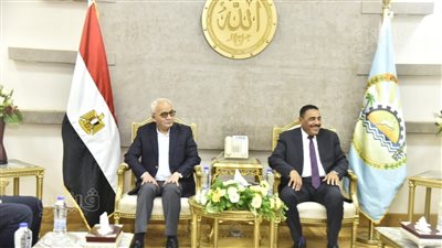 وزير التعليم ومحافظة مطروح يضعان حجر أساس مجمع مدارس الريفية