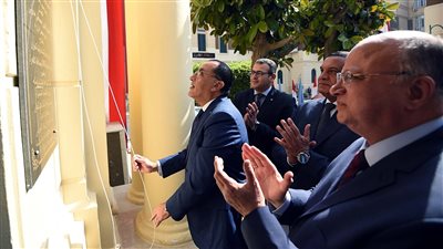 رئيس الوزراء يشهد افتتاح مركز السيطرة للشبكة الوطنية للطوارئ بمحافظة القاهرة