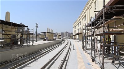 رئيس هيئة السكك الحديد يتفقد آخر تطورات محطة قطارات بشتيل