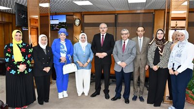 رئيس جامعة القناة يشكل مجلس إدارة وحدة مناهضة العنف ضد المرأة