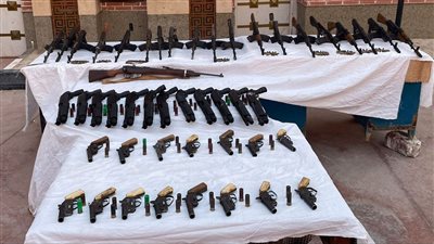 الأمن العام يضبط 47 قطعة سلاح ناري و20 قضية مخدرات في دمياط وأسوان وأسيوط 