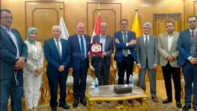 المركز الفرنسي للفضاء يشيد بمشروعات تخرج طلاب كلية علوم الملاحة ببني سويف