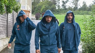 عودة ثلاثي الأهلي لمعسكر الفريق بعد إجراء فحوصات طبية (صور) 