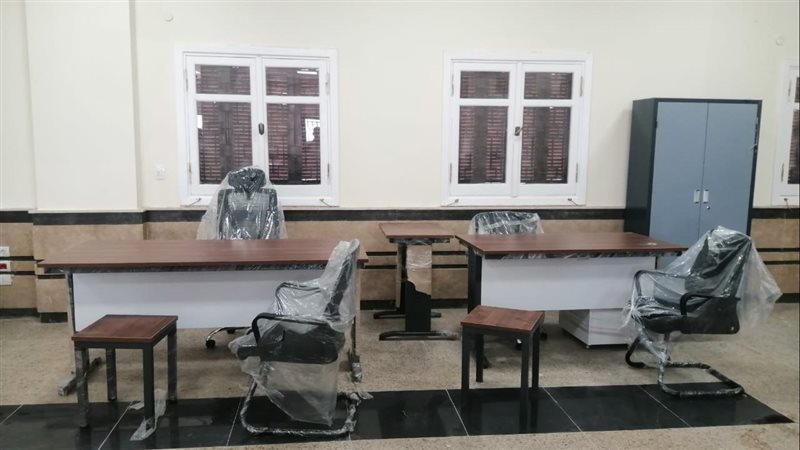 فرش المجمعات الحكومية،