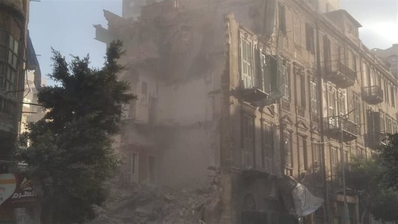 انهيار عقار بمنطقة