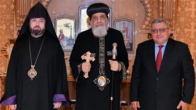 البابا تواضروس يستقبل مطران الأرمن في مصر