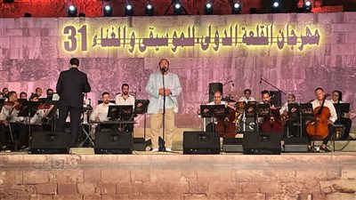 علي الحجار يبدأ حفله في القلعة بـ 