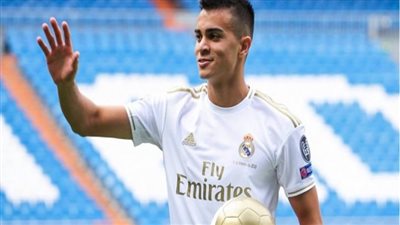 ريال مدريد يُعلن انتقال جيسوس إلى فروزينوني الإيطالي