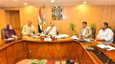 محافظ أسيوط يلتقي أعضاء مجلسي النواب لمناقشة مطالب المواطنين