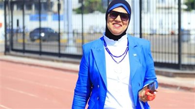 هيام بركة مراقبا لحكام مباراة الكاميرون وكينيا في تصفيات أفريقيا لكأس العالم