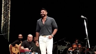 انطلاق الحفل الغنائي للنجم خالد سليم في الإسكندرية 