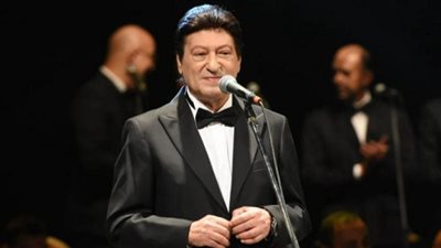 محمد الحلو يشدو بأغاني العندليب في السعودية 