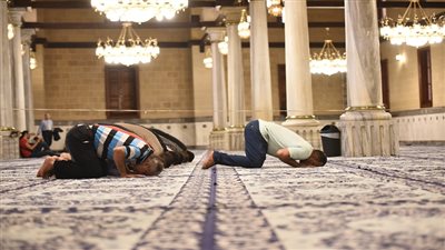 مواقيت الصلاة اليوم، موعد أذان العشاء اليوم الخميس 7 - 9 - 2023 في القاهرة والمحافظات 