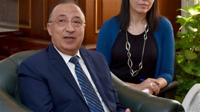 محافظ الإسكندرية يشدد على رؤساء الأحياء باستمرار تكثيف الحملات على الأسواق