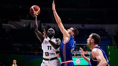 كرة السلة، جنوب السودان يفوز على أنجولا ويقترب من التأهل لأولمبياد باريس