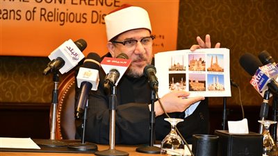 وزير الأوقاف: نستعين بمجموعة متخصصين للسيطرة على السوشيال ميديا 
