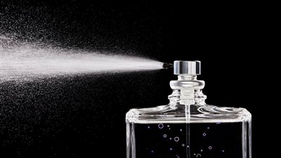 رائحة الخلود، فريق بحثي ينجح في إعادة تركيب عطر فريد استخدمه الفراعنة في التحنيط 