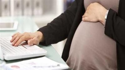 ضوابط أجازات الوضع في القطاع العام والخاص بالقانون