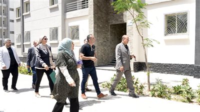 رئيس جامعة المنصورة الأهلية يتفقد وحدات إسكان الطلاب وأعضاء التدريس