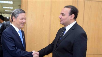 نائب محافظ الأقصر يستقبل ممثل مجلس الشعب بمدينة يانجتشو الصينية