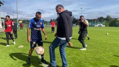 الأهلي يستعد لخوض مرانه في النمسا (فيديو) 