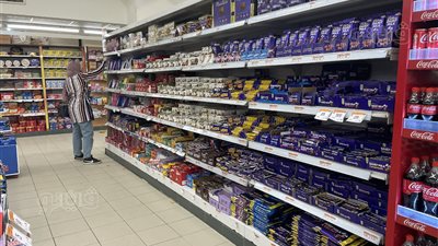 بفارق 15 جنيهًا في سعر البيض، ننشر أسعار السلع الغذائية خارج المبادرة الحكومية 