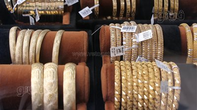 أخبار الاقتصاد.. انخفاض أسعار الذهب 10 جنيهات اليوم.. وارتفاع 8 سلع غذائية في الأسواق.. وميتا تعلن عن خصائص جديدة لدعم المراهقين