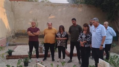 أسرة محمود الجوهري تزور قبره في ذكرى رحيله (صور خاصة)