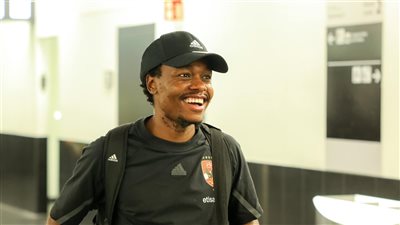 السوبر الأفريقي، بيرسي تاو ينضم لبعثة الأهلى فى السعودية