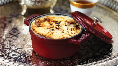 طريقة عمل أم علي في البيت، بخطوات بسيطة وبأقل التكاليف