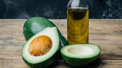  فوائد الأفوكادو، تناول ثمرة يوميا يحمي من أمراض القلب ومفيد لصحة الأمعاء 