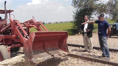 غلق 3 معابر مخالفة بمركز كوم حمادة بالبحيرة (صور)